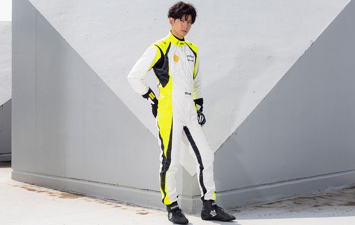 CLAレーシングスーツ No.15
